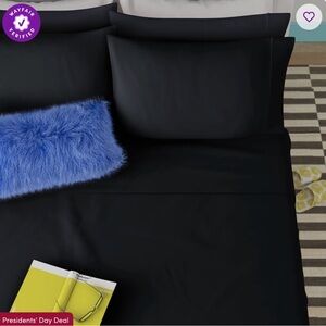 Luxurious Black Sheet set.